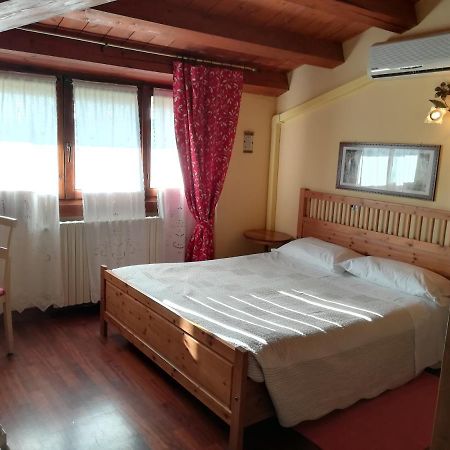 بريمبيت B&B L'Isola Di Casa المظهر الخارجي الصورة